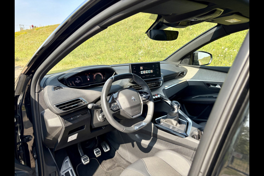 Peugeot 5008 1.2 PureTech GT 1e Eigenaar | Orig. NL | Dealeronderhouden | Apple Carplay/Android Auto | Panoramadak