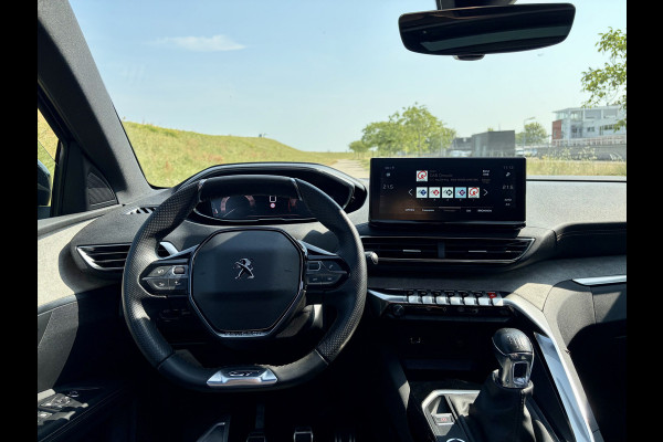 Peugeot 5008 1.2 PureTech GT 1e Eigenaar | Orig. NL | Dealeronderhouden | Apple Carplay/Android Auto | Panoramadak