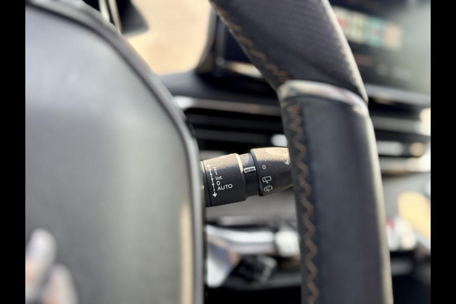 Peugeot 5008 1.2 PureTech GT 1e Eigenaar | Orig. NL | Dealeronderhouden | Apple Carplay/Android Auto | Panoramadak