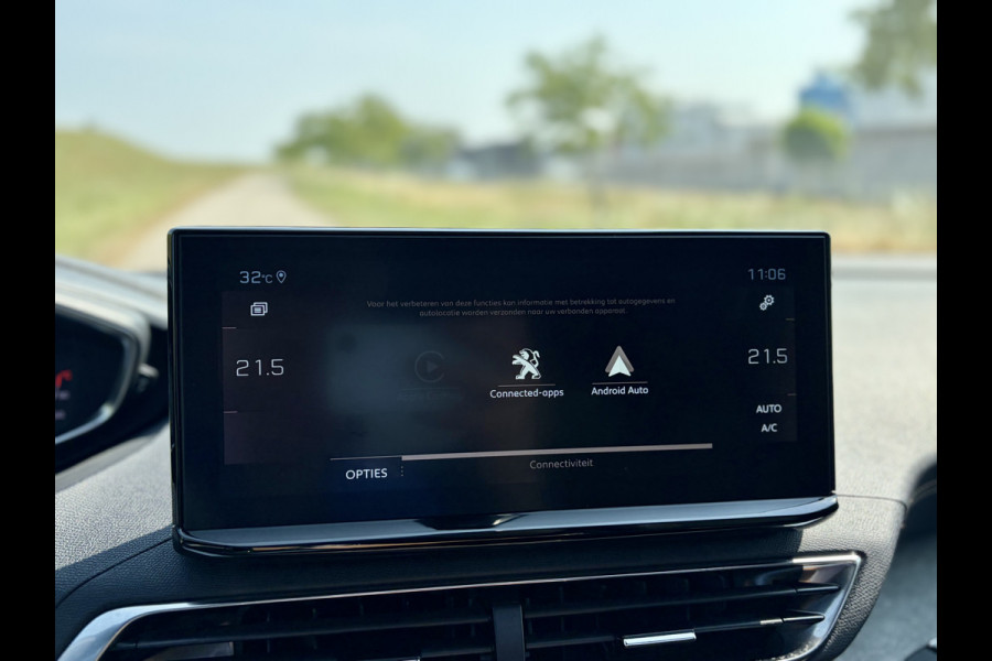 Peugeot 5008 1.2 PureTech GT 1e Eigenaar | Orig. NL | Dealeronderhouden | Apple Carplay/Android Auto | Panoramadak
