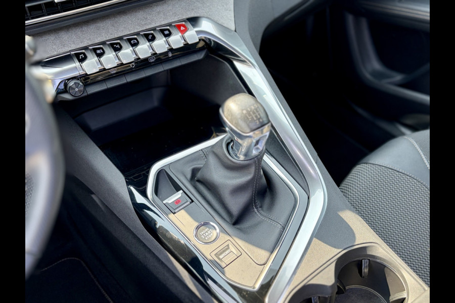 Peugeot 5008 1.2 PureTech GT 1e Eigenaar | Orig. NL | Dealeronderhouden | Apple Carplay/Android Auto | Panoramadak