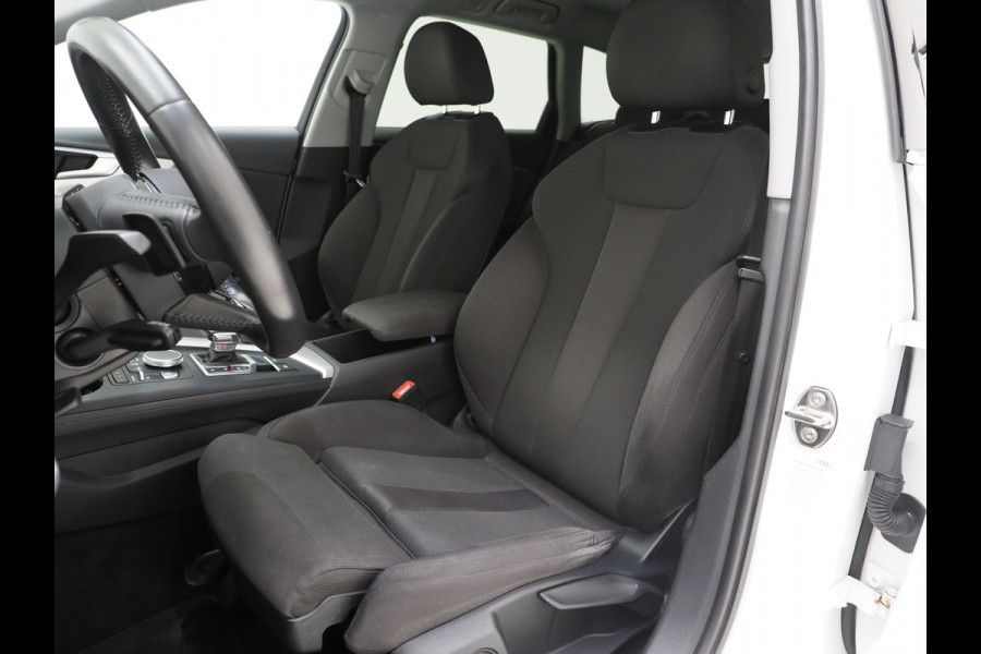 Audi A4 Avant 45 TFSI quattro Hybrid | Sportstoelen | Keyless | Virtual | Stoelverwarming | Climate | Cruise | PDC