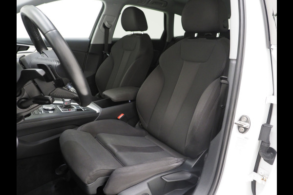 Audi A4 Avant 45 TFSI quattro Hybrid | Sportstoelen | Keyless | Virtual | Stoelverwarming | Climate | Cruise | PDC