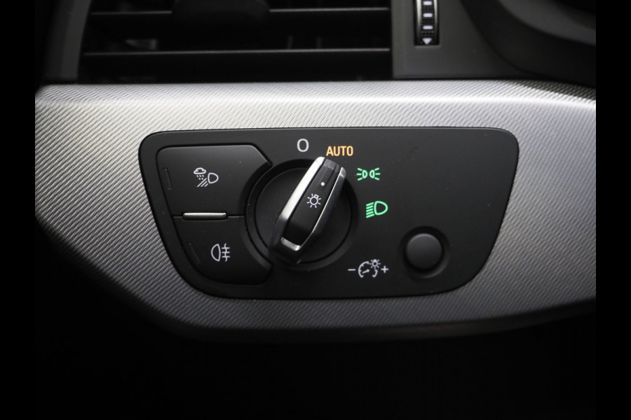 Audi A4 Avant 45 TFSI quattro Hybrid | Sportstoelen | Keyless | Virtual | Stoelverwarming | Climate | Cruise | PDC