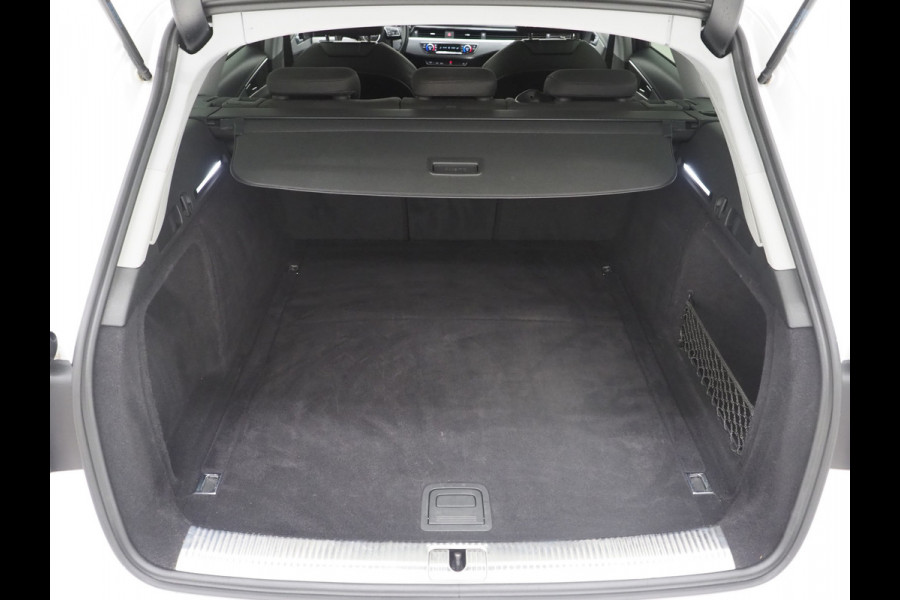 Audi A4 Avant 45 TFSI quattro Hybrid | Sportstoelen | Keyless | Virtual | Stoelverwarming | Climate | Cruise | PDC