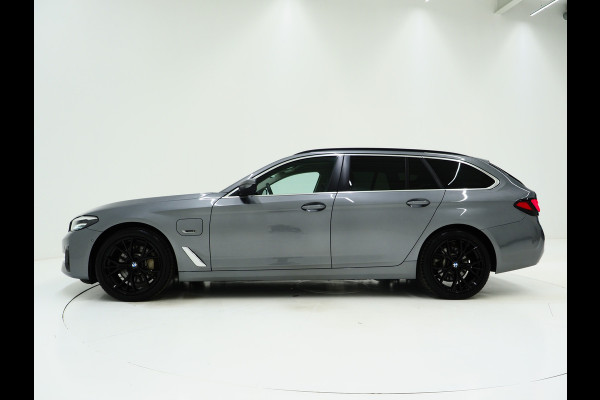 BMW 5 Serie Touring 530e | Leder | Trekhaak | 360 | Adaptive Cruise | Dodehoek | Stoelverwarming | Carplay