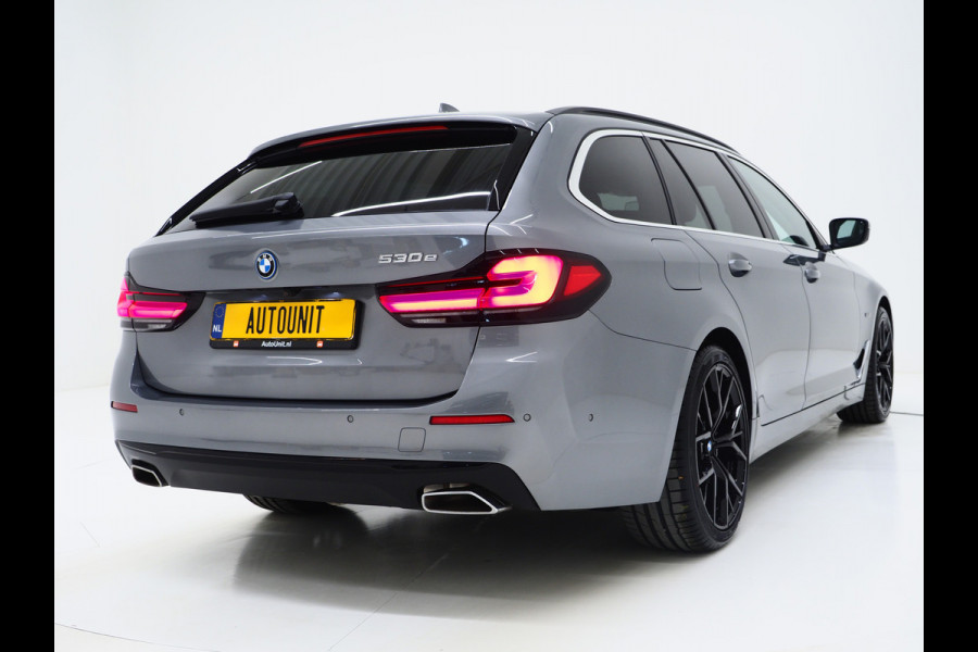 BMW 5 Serie Touring 530e | Leder | Trekhaak | 360 | Adaptive Cruise | Dodehoek | Stoelverwarming | Carplay