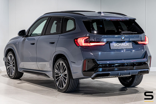 BMW X1 XDrive23i|M-sport|Pano|E-trek|20inch|H&K|HUD|Cam|Gara
