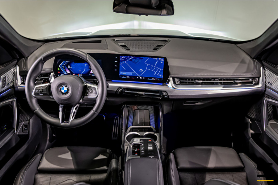 BMW X1 XDrive23i|M-sport|Pano|E-trek|20inch|H&K|HUD|Cam|Gara