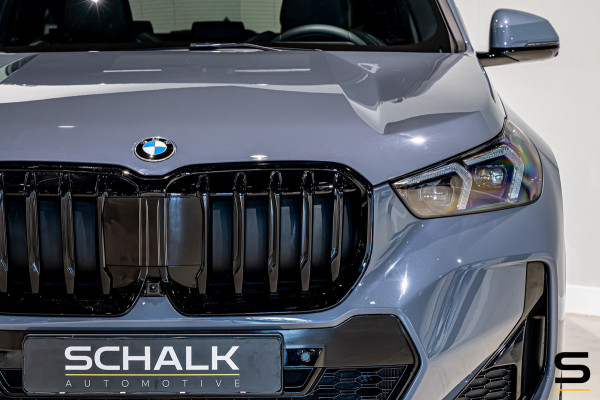 BMW X1 XDrive23i|M-sport|Pano|E-trek|20inch|H&K|HUD|Cam|Gara