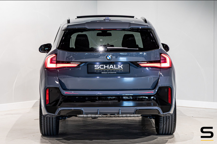 BMW X1 XDrive23i|M-sport|Pano|E-trek|20inch|H&K|HUD|Cam|Gara