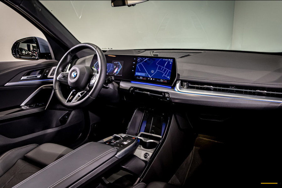 BMW X1 XDrive23i|M-sport|Pano|E-trek|20inch|H&K|HUD|Cam|Gara