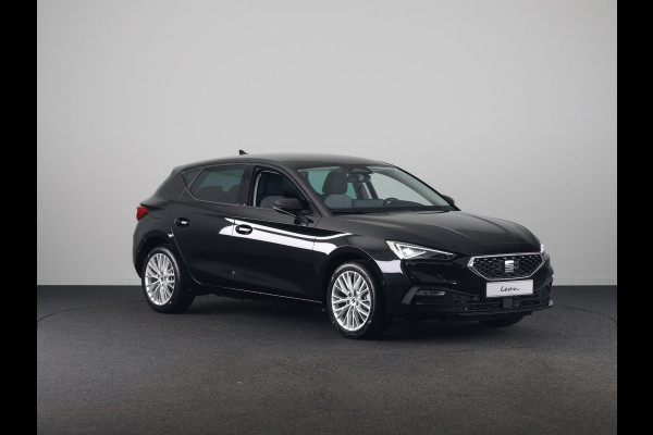 Seat Leon 1.5 TSI e-Hybrid Style Business Intense | Midnight Black Metallic | Technology pack | Verwarm. Stuur + Stoelen | Matrix LED Koplampen | Keyless Entry | Draadloze Carplay