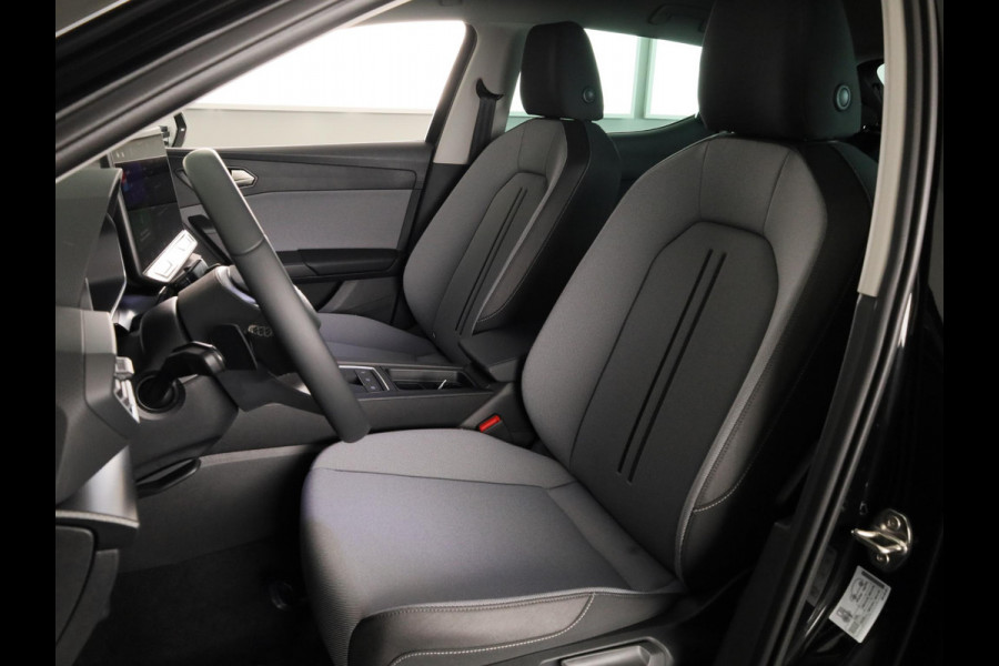 Seat Leon 1.5 TSI e-Hybrid Style Business Intense | Midnight Black Metallic | Technology pack | Verwarm. Stuur + Stoelen | Matrix LED Koplampen | Keyless Entry | Draadloze Carplay