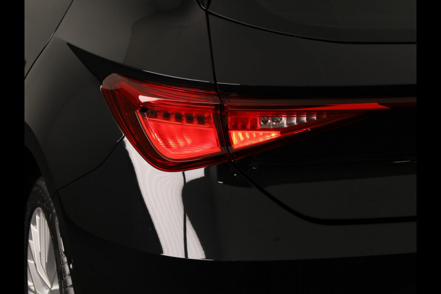 Seat Leon 1.5 TSI e-Hybrid Style Business Intense | Midnight Black Metallic | Technology pack | Verwarm. Stuur + Stoelen | Matrix LED Koplampen | Keyless Entry | Draadloze Carplay
