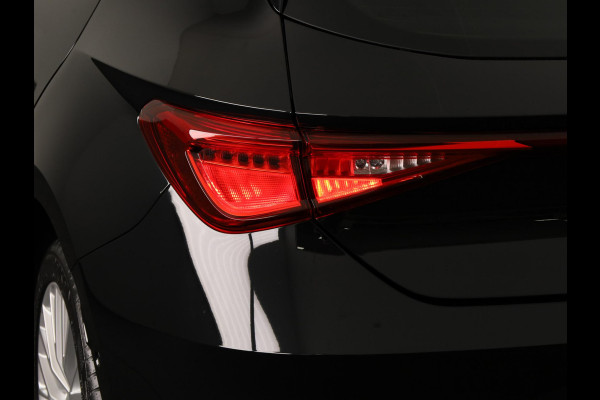 Seat Leon 1.5 TSI e-Hybrid Style Business Intense | Midnight Black Metallic | Technology pack | Verwarm. Stuur + Stoelen | Matrix LED Koplampen | Keyless Entry | Draadloze Carplay