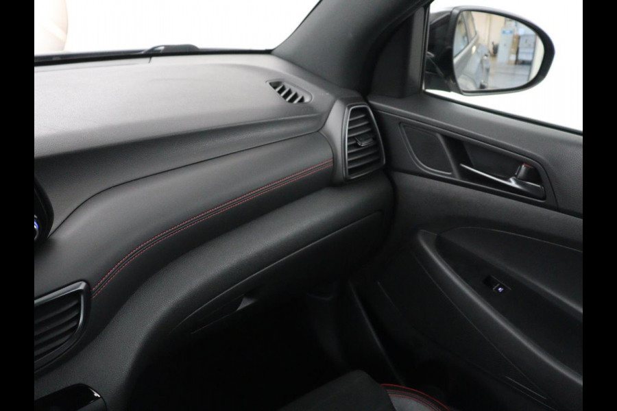 Hyundai Tucson 1.6 T-GDI Comfort N-Line | Trekhaak | 360 camera | Adaptive cruise | Carplay | Leder/alcantara | Stoelverwarming | Climate control | Full LED | Park assist |