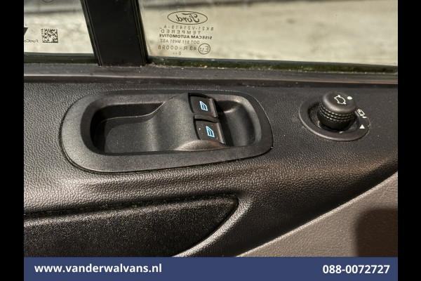 Ford Transit Custom 2.0 TDCI L2H1 Euro6 Airco | Camera | Omvormer | Apple Carplay | LED | Cruisecontrol | 2800kg Trekhaak Android Auto, Verwarmde voorruit, Parkeersensoren, Bijrijdersbank