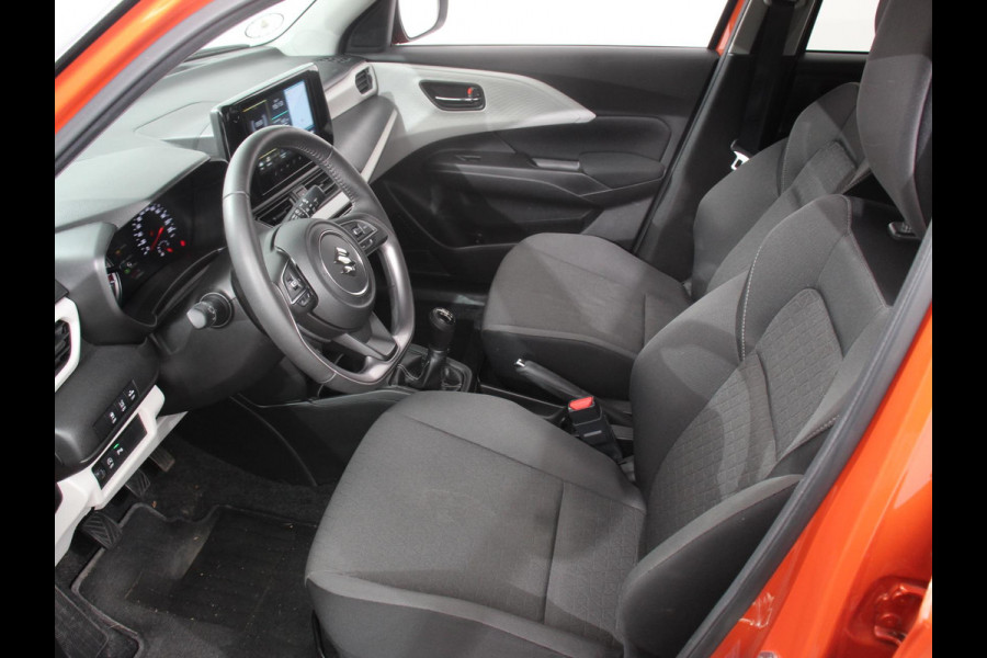 Suzuki Swift 1.2 Style Smart Hybrid Airco Adaptieve cruise control Navigatie Keyless Achteruitrijcamera Parkeersensoren achter Apple Carplay/ Android Auto