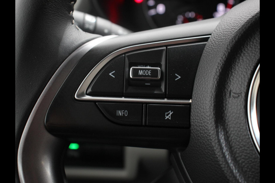 Suzuki Swift 1.2 Style Smart Hybrid Airco Adaptieve cruise control Navigatie Keyless Achteruitrijcamera Parkeersensoren achter Apple Carplay/ Android Auto