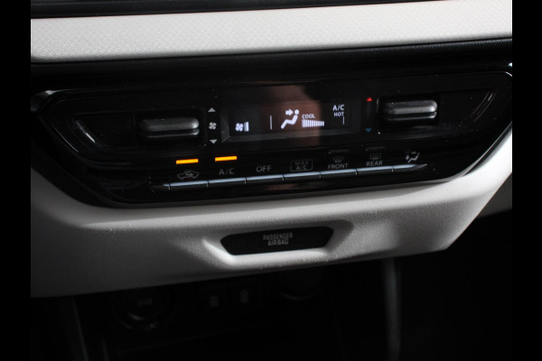 Suzuki Swift 1.2 Style Smart Hybrid Airco Adaptieve cruise control Navigatie Keyless Achteruitrijcamera Parkeersensoren achter Apple Carplay/ Android Auto