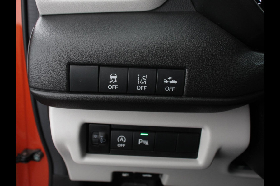 Suzuki Swift 1.2 Style Smart Hybrid Airco Adaptieve cruise control Navigatie Keyless Achteruitrijcamera Parkeersensoren achter Apple Carplay/ Android Auto