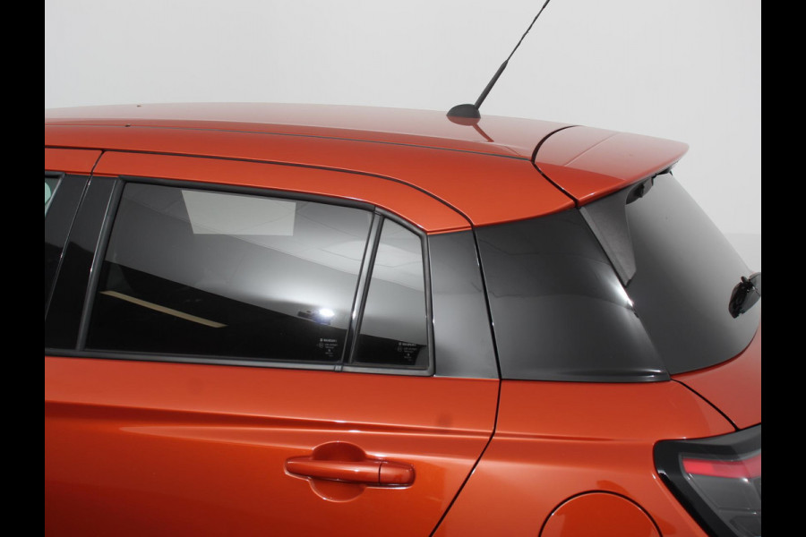 Suzuki Swift 1.2 Style Smart Hybrid Airco Adaptieve cruise control Navigatie Keyless Achteruitrijcamera Parkeersensoren achter Apple Carplay/ Android Auto