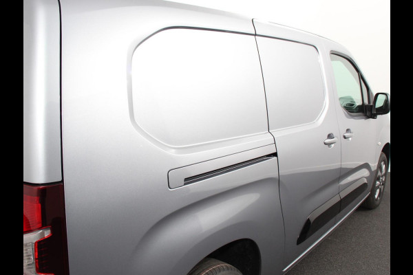 Opel Combo 1.5 BlueHDi 130PK L2 Automaat Apple Carplay / Android Auto Navigatie Trekhaak Airco Camera Cruise Control Parkeersensoren V+A DAB