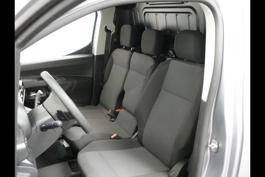 Opel Combo 1.5 BlueHDi 130PK L2 Automaat Apple Carplay / Android Auto Navigatie Trekhaak Airco Camera Cruise Control Parkeersensoren V+A DAB