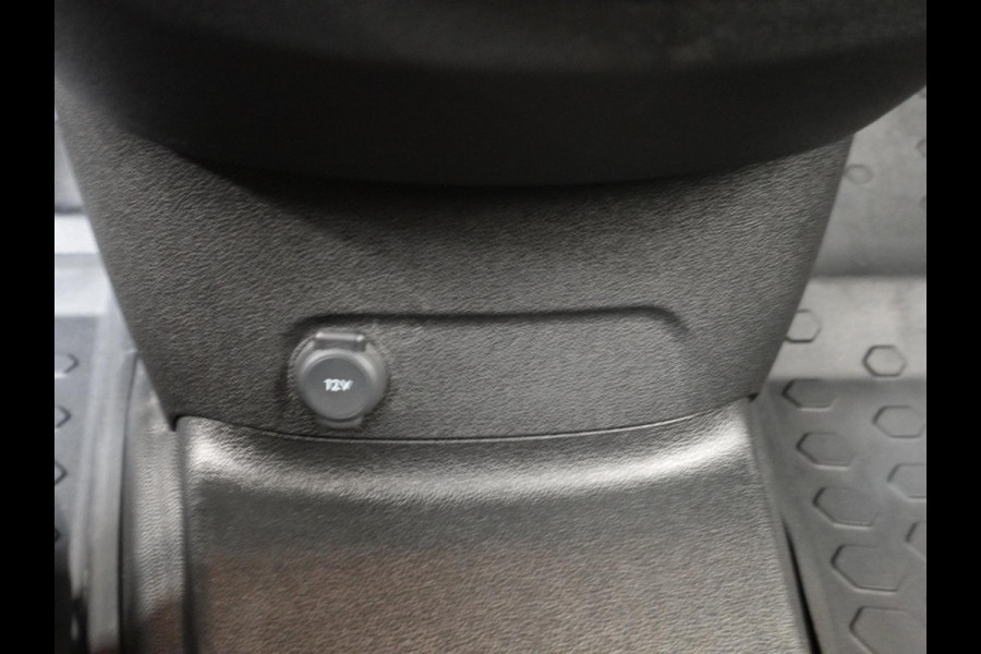 Opel Combo 1.5 BlueHDi 130PK L2 Automaat Apple Carplay / Android Auto Navigatie Trekhaak Airco Camera Cruise Control Parkeersensoren V+A DAB