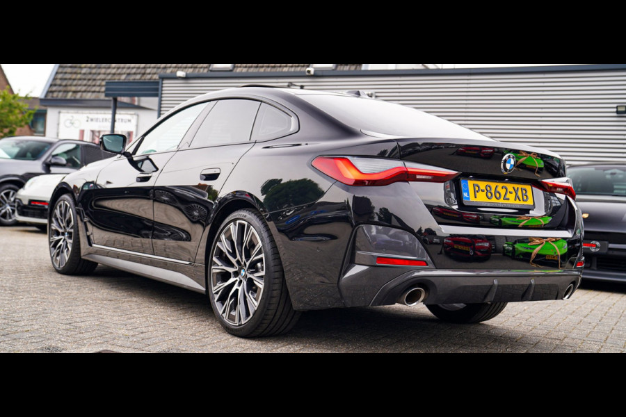 BMW 4 Serie Gran Coupé 420i Business Edition Plus | Head up Display | Stuurwielverwarming | Panoramadak