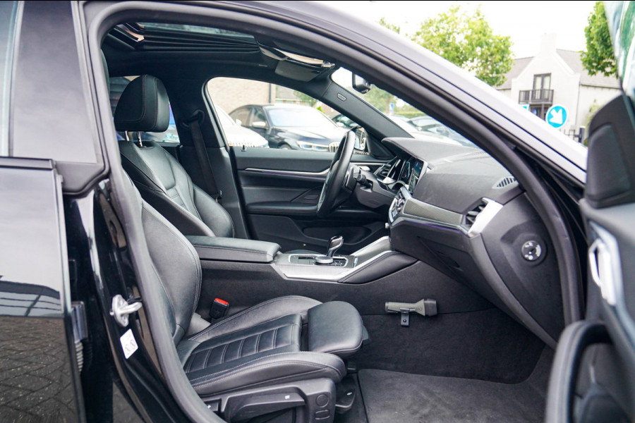 BMW 4 Serie Gran Coupé 420i Business Edition Plus | Head up Display | Stuurwielverwarming | Panoramadak