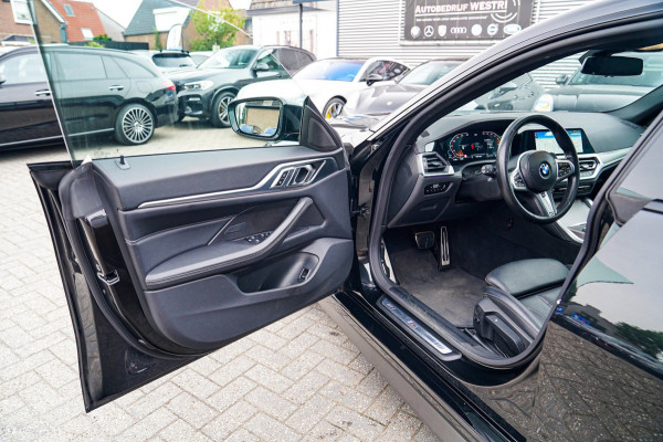 BMW 4 Serie Gran Coupé 420i Business Edition Plus | Head up Display | Stuurwielverwarming | Panoramadak