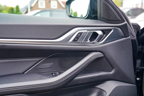 BMW 4 Serie Gran Coupé 420i Business Edition Plus | Head up Display | Stuurwielverwarming | Panoramadak