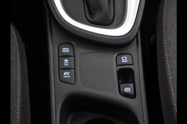 Toyota Yaris Cross 1.5 Hybrid Dynamic Luxury | Apple Carplay & AndroidAUTO | Navigatie | Stoelverwarming |