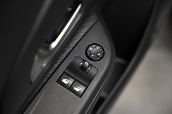 Opel Corsa 1.2 Edition Carplay Airco CruiseControl