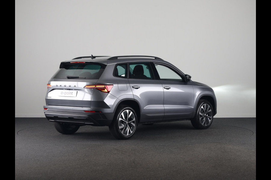 Škoda Karoq 1.5 TSI ACT Business Edition Ultimate | Trekhaak | Stoel- en stuurverwarming | Adaptive cruise control | lichtemetalen velgen 18" |