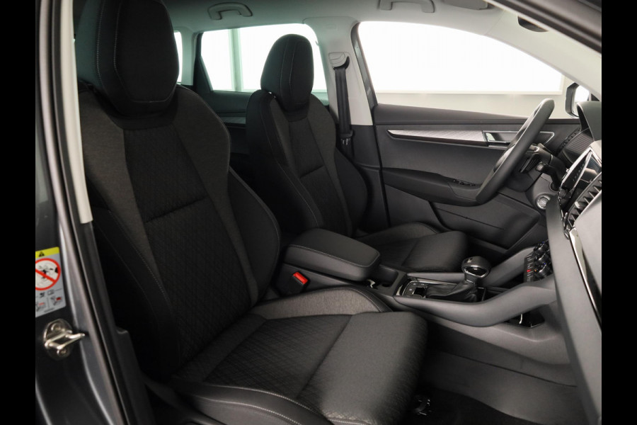 Škoda Karoq 1.5 TSI ACT Business Edition Ultimate | Trekhaak | Stoel- en stuurverwarming | Adaptive cruise control | lichtemetalen velgen 18" |