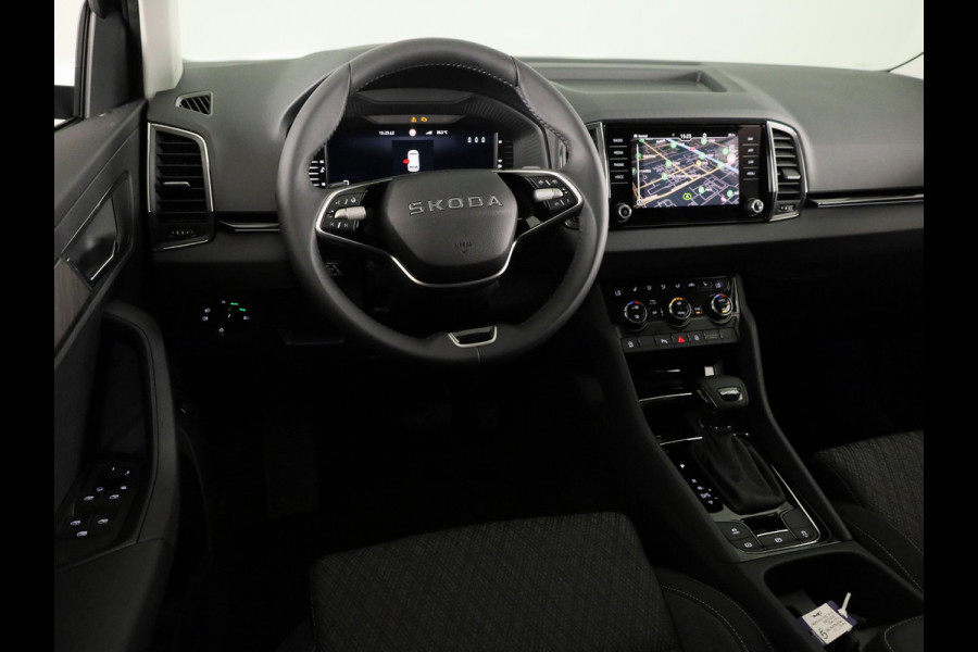 Škoda Karoq 1.5 TSI ACT Business Edition Ultimate Travel assist pakket | Virtual Pedal | Winterpakket | Trekhaak |