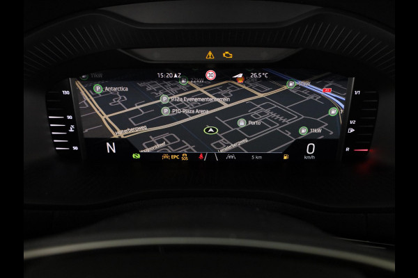 Škoda Karoq 1.5 TSI ACT Business Edition Ultimate Travel assist pakket | Virtual Pedal | Winterpakket | Trekhaak |