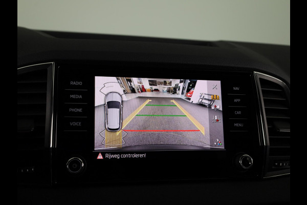 Škoda Karoq 1.5 TSI ACT Business Edition Ultimate Travel assist pakket | Virtual Pedal | Winterpakket | Trekhaak |