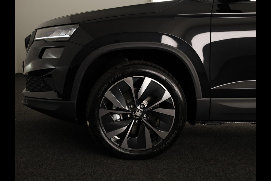 Škoda Karoq 1.5 TSI ACT Business Edition Ultimate Travel assist pakket | Virtual Pedal | Winterpakket | Trekhaak |