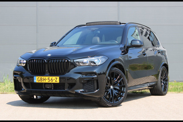 BMW X5 XDrive45e High Executive M Sport 4WielSturing Luchtvering HUD H&K 22INCH !!NIEUWBINNEN!!
