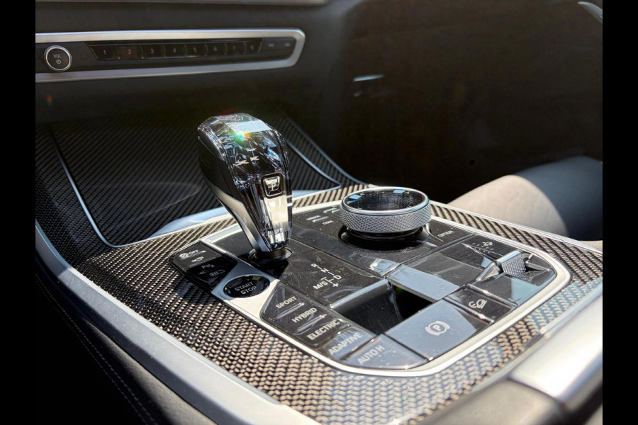 BMW X5 XDrive45e High Executive M Sport 4WielSturing Luchtvering HUD H&K 22INCH !!NIEUWBINNEN!!