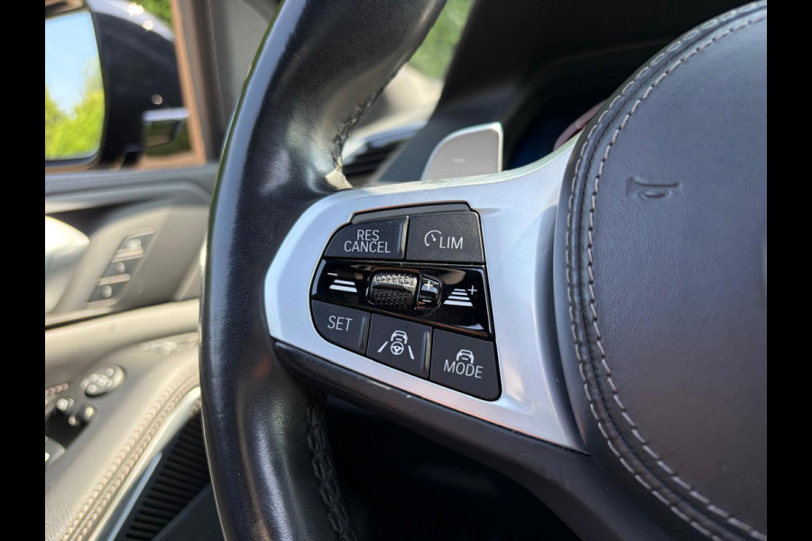 BMW X5 XDrive45e High Executive M Sport 4WielSturing Luchtvering HUD H&K 22INCH !!NIEUWBINNEN!!