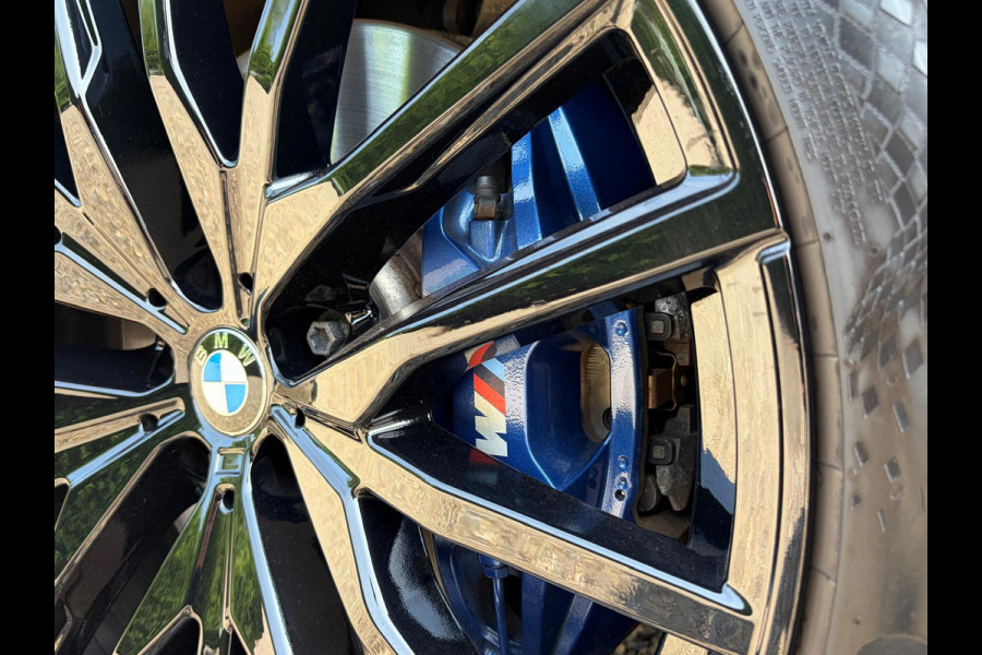 BMW X5 XDrive45e High Executive M Sport 4WielSturing Luchtvering HUD H&K 22INCH !!NIEUWBINNEN!!