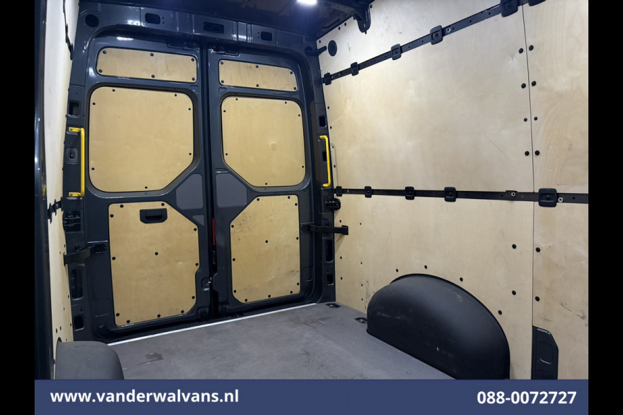 Volkswagen Crafter 2.0 TDI 141pk L3H3 L2H2 Euro6 Airco | Camera | Android Auto | Adaptieve Cruisecontrol 3000kg trekvermogen