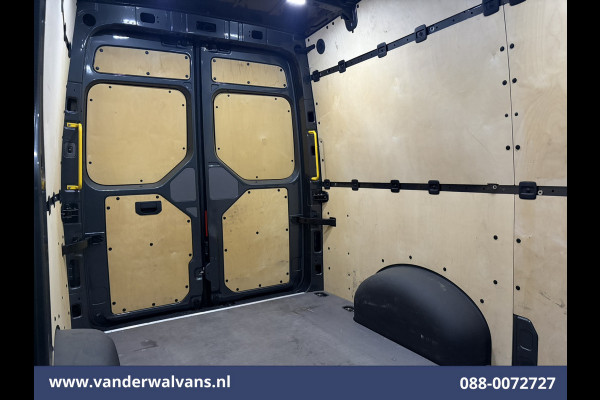Volkswagen Crafter 2.0 TDI 141pk L3H3 L2H2 Euro6 Airco | Camera | Android Auto | Adaptieve Cruisecontrol 3000kg trekvermogen