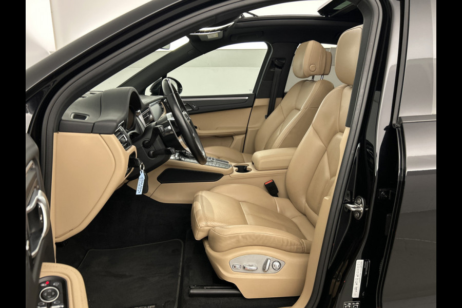 Porsche Macan 2.0 Sport Chrono Pano-dak/Luchtvering/PDLS-LED/Trekhaak/BOSE