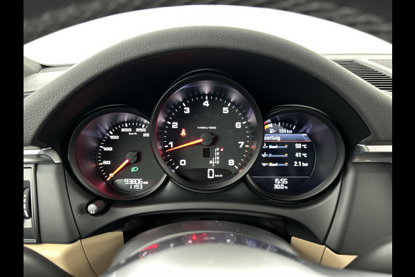 Porsche Macan 2.0 Sport Chrono Pano-dak/Luchtvering/PDLS-LED/Trekhaak/BOSE